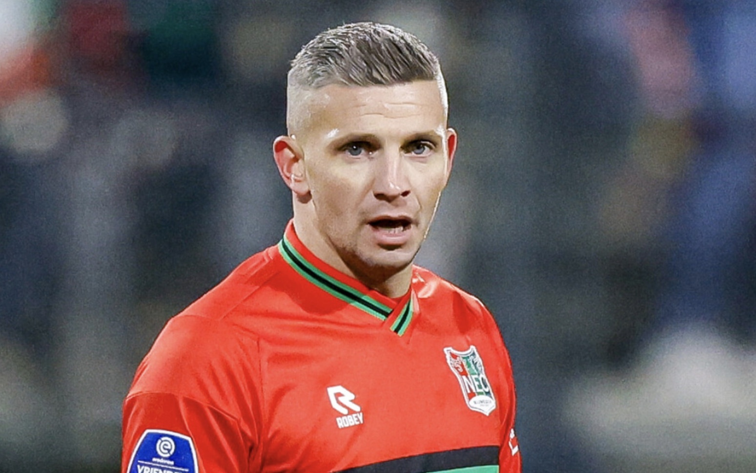 购曼联25 购曼联25