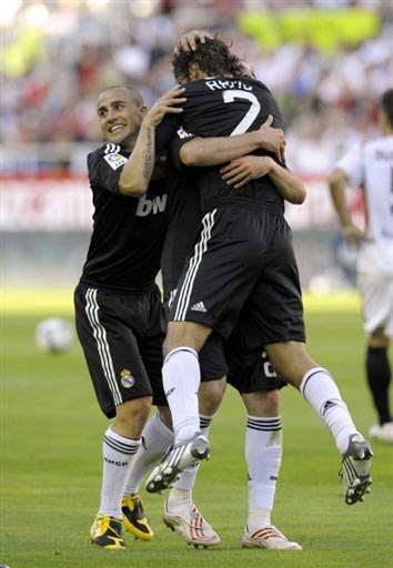 形成人盯人 形成人盯人